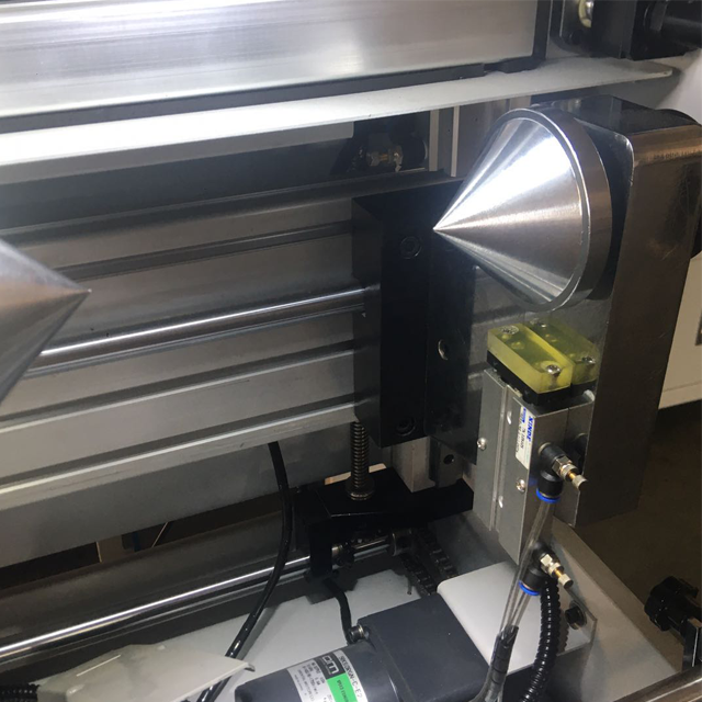 Machine de montage de plaques flexo, monteur de plaques d'impression